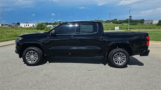 new 2025 Chevrolet Colorado car, priced at $42,555