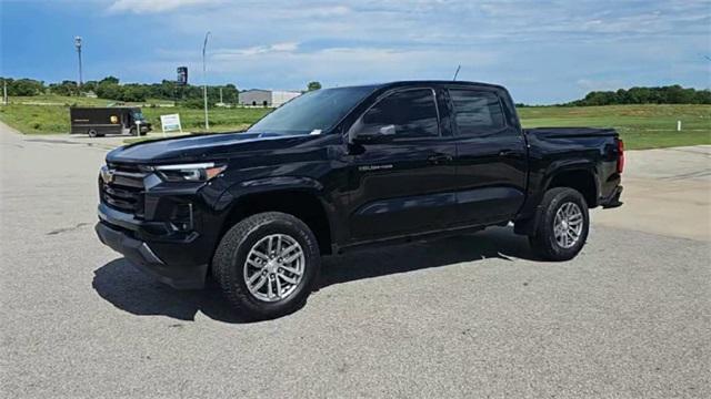 new 2025 Chevrolet Colorado car, priced at $42,555