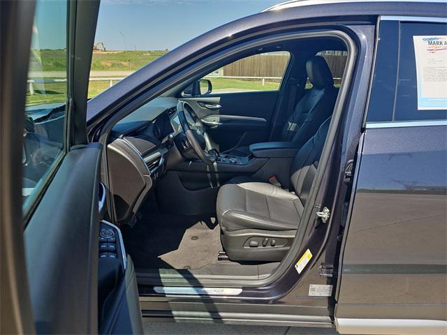 used 2023 Cadillac XT4 car, priced at $26,455