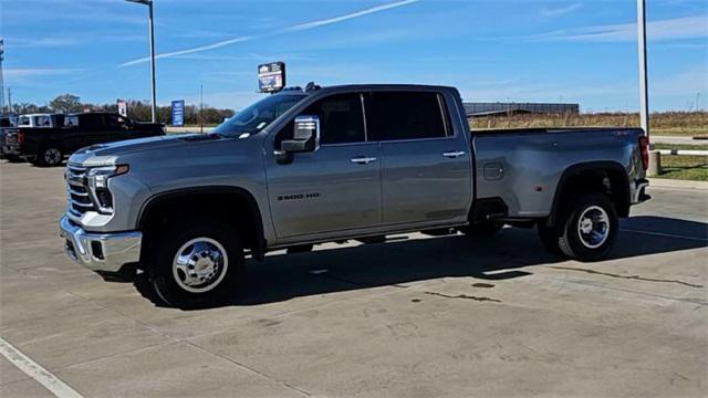 new 2025 Chevrolet Silverado 3500 car, priced at $82,975