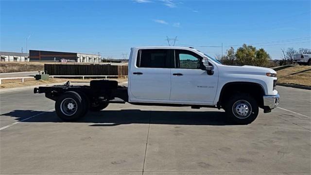 new 2025 Chevrolet Silverado 3500 car, priced at $52,808