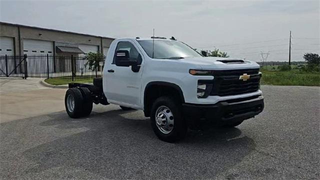 new 2025 Chevrolet Silverado 3500 car, priced at $44,943