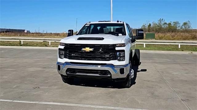 new 2025 Chevrolet Silverado 3500 car, priced at $61,718