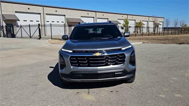 new 2025 Chevrolet Equinox car, priced at $30,695