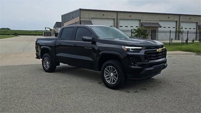 new 2025 Chevrolet Colorado car, priced at $39,977