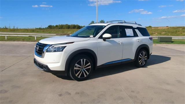 used 2024 Nissan Pathfinder car, priced at $42,997