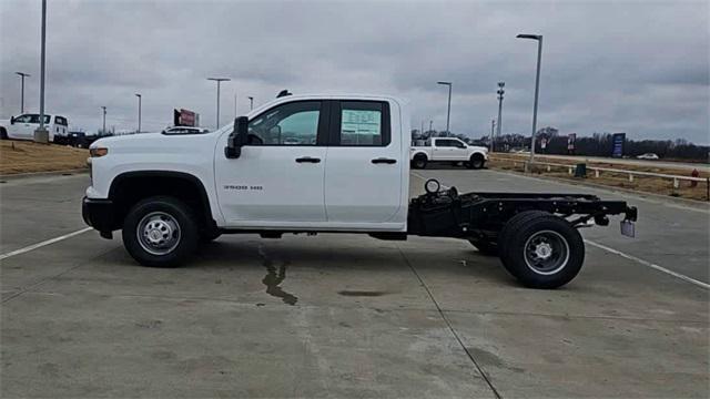 new 2025 Chevrolet Silverado 3500 car, priced at $50,740