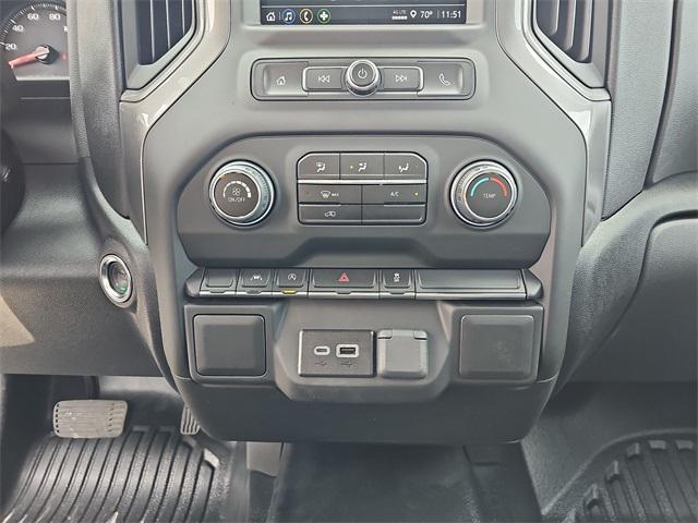 new 2025 Chevrolet Silverado 1500 car, priced at $45,335