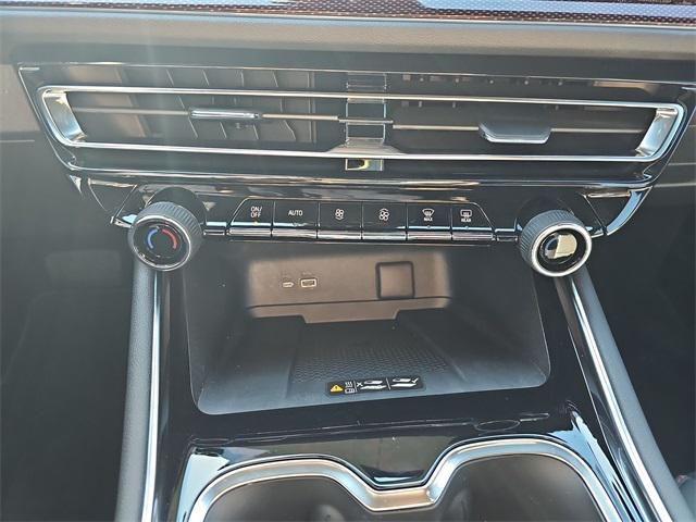 new 2026 Chevrolet Traverse car, priced at $54,950