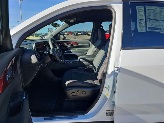 new 2026 Chevrolet Traverse car, priced at $54,950