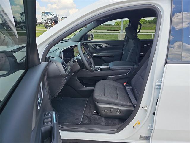 new 2025 Chevrolet Traverse car, priced at $42,095