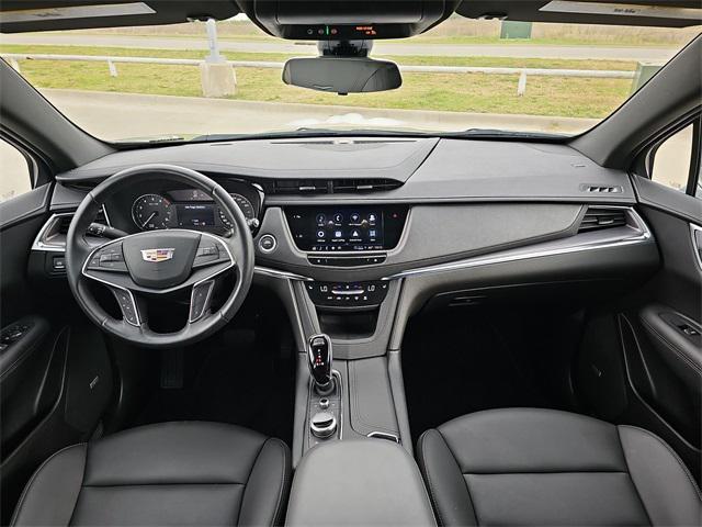 used 2024 Cadillac XT5 car, priced at $41,877