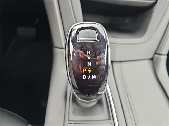 used 2024 Cadillac XT5 car, priced at $41,877