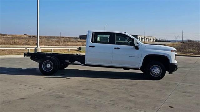 new 2025 Chevrolet Silverado 3500 car