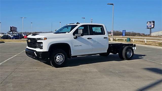 new 2025 Chevrolet Silverado 3500 car