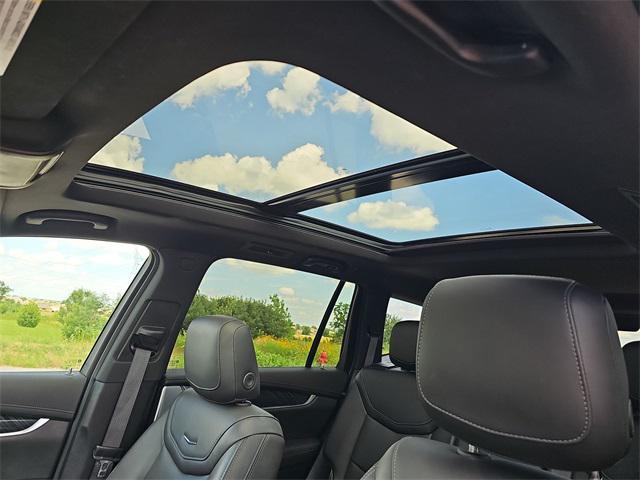 used 2024 Cadillac XT6 car, priced at $43,988