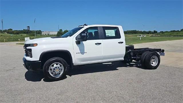 new 2025 Chevrolet Silverado 3500 car, priced at $48,287