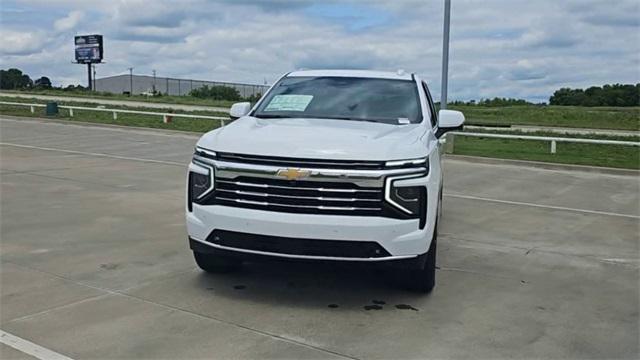new 2025 Chevrolet Suburban car, priced at $75,777