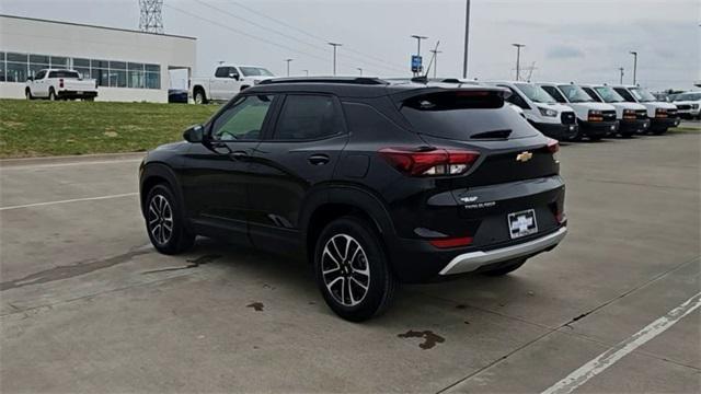 new 2025 Chevrolet TrailBlazer car, priced at $27,975