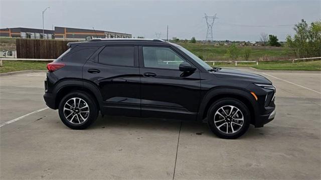 new 2025 Chevrolet TrailBlazer car, priced at $27,975