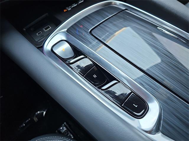 used 2024 Buick Enclave car, priced at $34,998