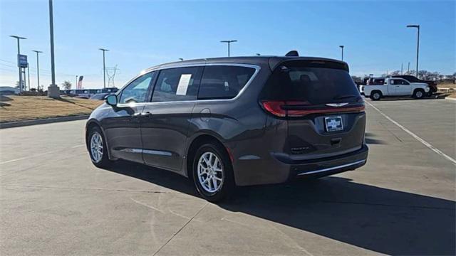 used 2023 Chrysler Pacifica car, priced at $26,000