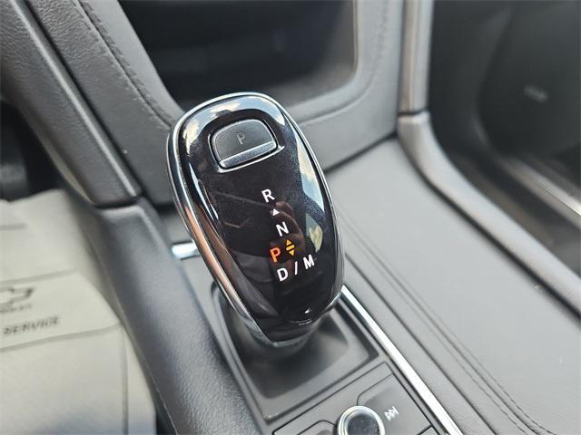 used 2023 Cadillac XT5 car, priced at $28,999