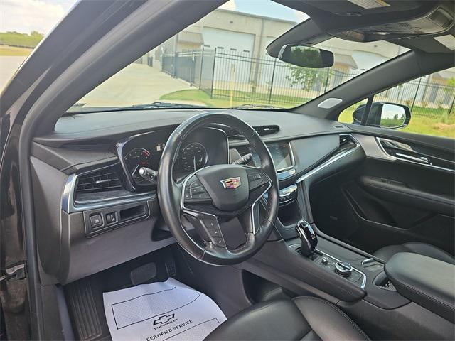 used 2023 Cadillac XT5 car, priced at $28,999