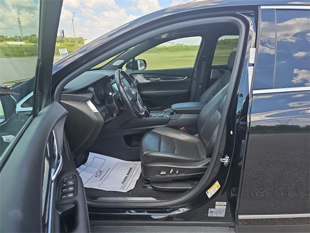 used 2023 Cadillac XT5 car, priced at $28,999