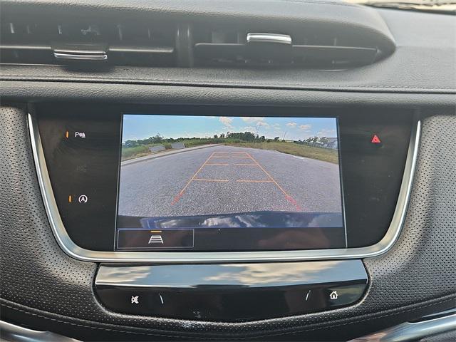 used 2023 Cadillac XT5 car, priced at $28,999