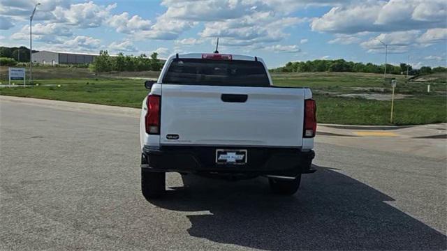 new 2025 Chevrolet Colorado car, priced at $37,890
