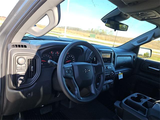 new 2025 Chevrolet Silverado 1500 car, priced at $52,500