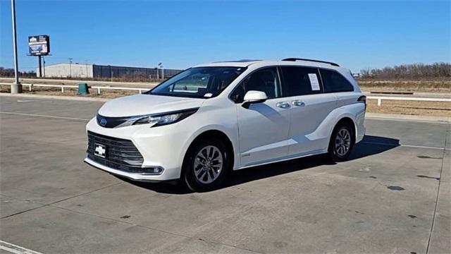 used 2021 Toyota Sienna car, priced at $35,588