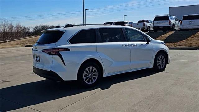 used 2021 Toyota Sienna car, priced at $35,588