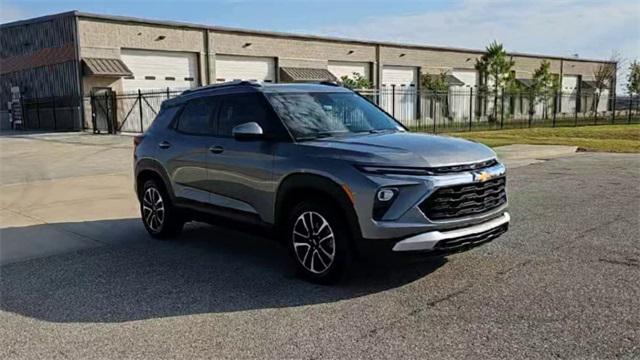 used 2024 Chevrolet TrailBlazer car, priced at $23,998