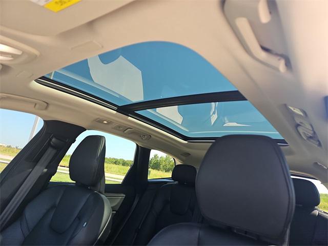used 2022 Volvo XC60 car, priced at $24,777