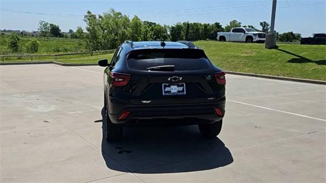 new 2025 Chevrolet Trax car, priced at $26,344
