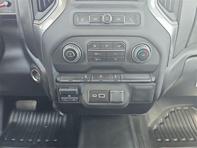 new 2025 Chevrolet Silverado 3500 car, priced at $52,653