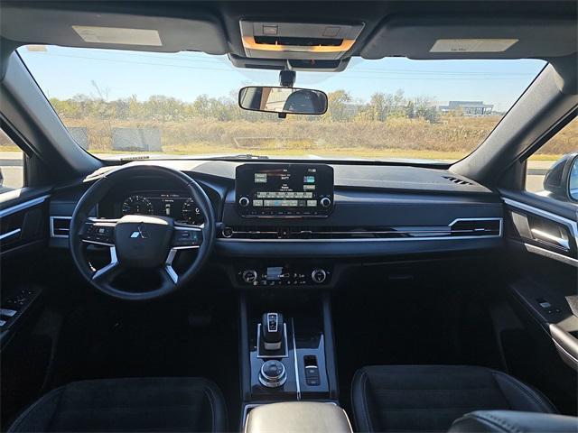 used 2023 Mitsubishi Outlander car, priced at $22,500