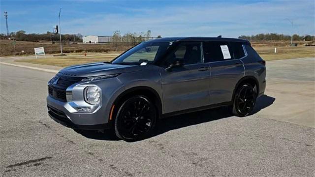 used 2023 Mitsubishi Outlander car, priced at $22,500