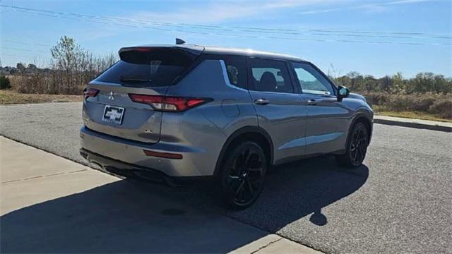 used 2023 Mitsubishi Outlander car, priced at $22,500