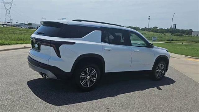 used 2024 Chevrolet Traverse car, priced at $39,988