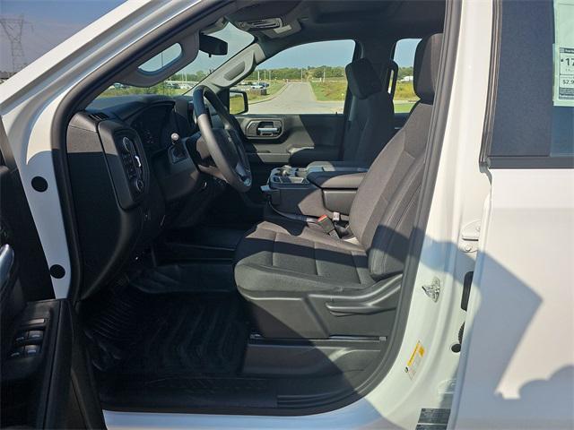 new 2026 Chevrolet Silverado 1500 car, priced at $45,680