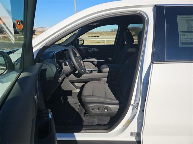 new 2025 Chevrolet Traverse car, priced at $41,495