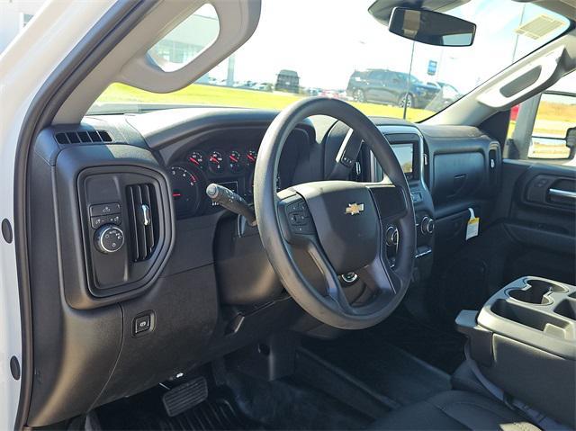 new 2025 Chevrolet Silverado 3500 car, priced at $58,658