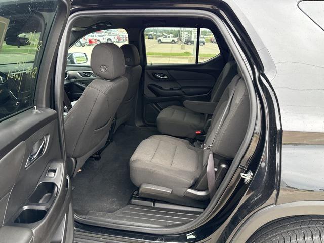 used 2023 Chevrolet Traverse car, priced at $27,655