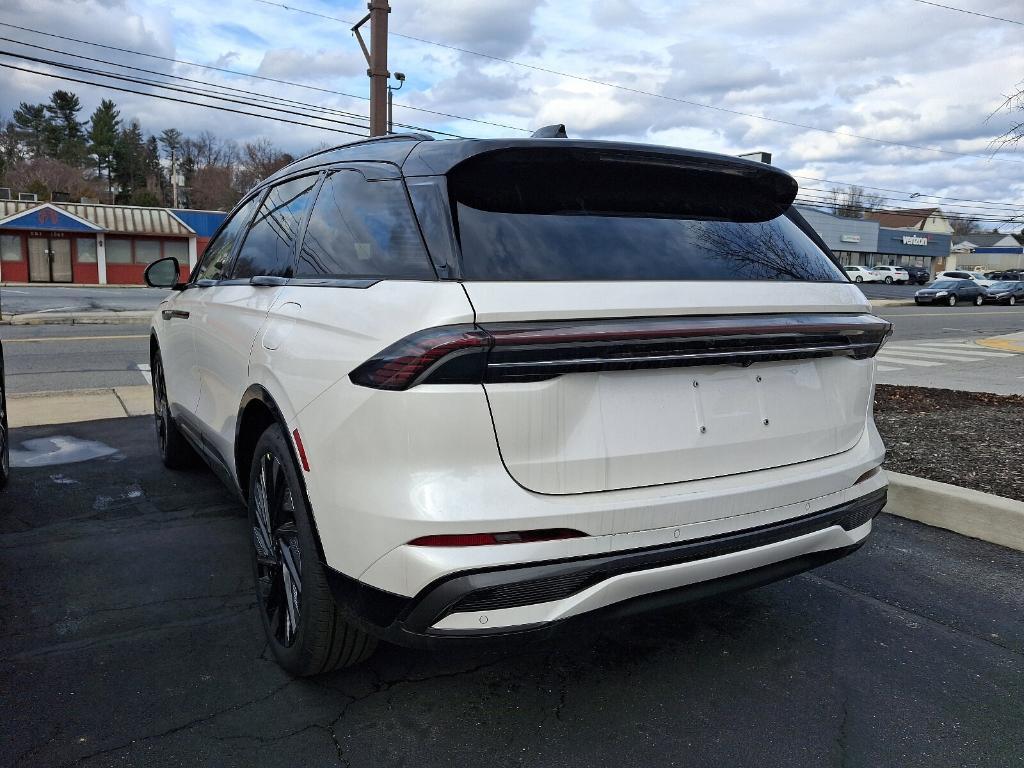 new 2025 Lincoln Nautilus car, priced at $70,910