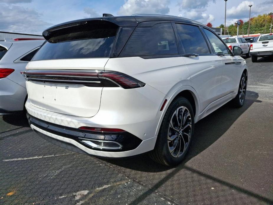 new 2024 Lincoln Nautilus car, priced at $68,250