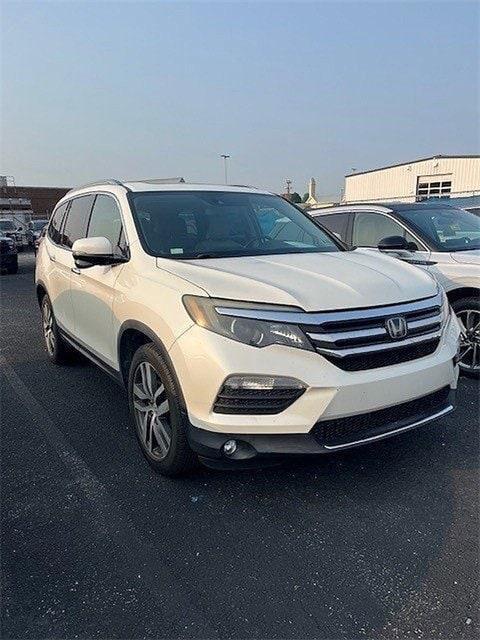used 2018 Honda CR-V car, priced at $21,990