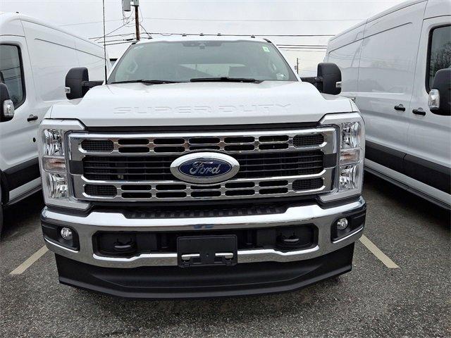 new 2024 Ford F-350 car, priced at $72,825